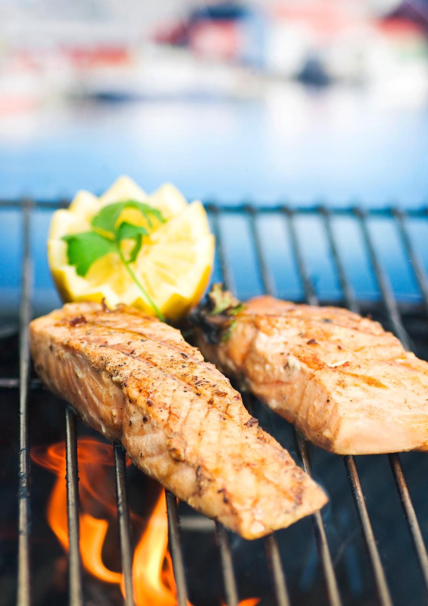 Gasthof Zum Hirsch ノイキルヒ エクステリア 写真