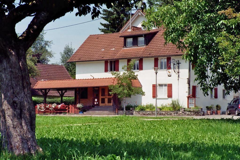 Gasthof Zum Hirsch ノイキルヒ エクステリア 写真